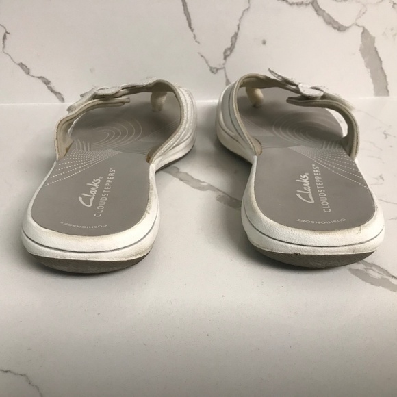 Clarks Cloudsteppers Brinkley Floral White Sandal Flip Flop Women’s US 5 - Picture 4 of 7